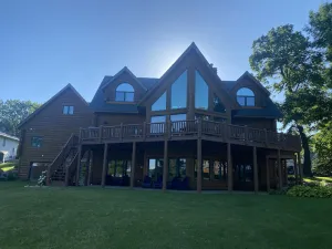 Image of Stunning Family Friendly Lake Home Retreat on Beautiful Lake Darling