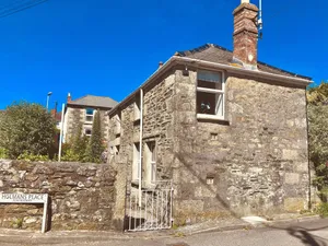 Image of Beautiful Stone Cottage in Porthleven's Conservation Area Just 100m To Harbour