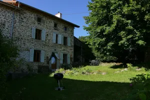 Image of THE 46, located on the edge of the D265, without neighborhood, surrounded by meadows and forests