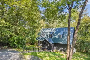 Image of Mountain Bliss and Lodge | Morey Mountain Retreat