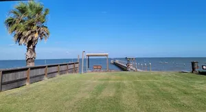 Image of Bayfront Home w\/Private Lighted Fishing Pier
