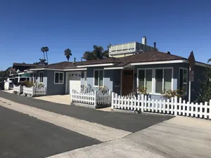 Image of Adorable Ventura Beach Surf Bungalow on Prime Beach Lane