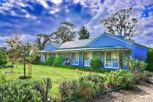 Image of Marigold Cottage, A Blue Mountains Oasis- Spacious, Views & Kangaroos