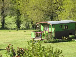 Image of Comfortable caravan at Ferme de Trénube between Rennes and Brocéliande