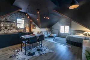 Image of Peekskill Carriage House Downtown Studio