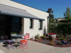 Image of An unmissable stopover in a quiet location near the A83 exit AU GRAIN D'ORGE ÉCHIRÉ