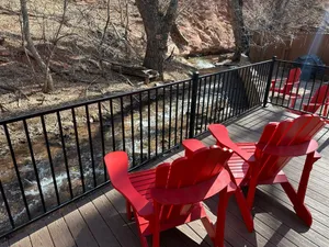 Image of Charming Creekside Cabin Walk to Downtown Manitou – Ideal Retreat!