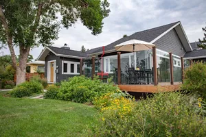 Image of Absaroka Sunrise - Luxury In-Town location | Million $ Views | Pool & Hot Tub
