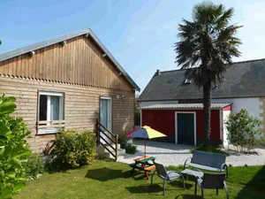 Image of In Dinard, house with garden close to the sea