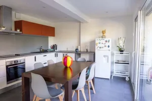 Image of Modern 90m2 Apt, great location, near lake , Geneva , ski & summer resorts