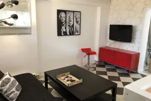 Image of ** LIKE AT HOME: APARTMENT and GARDEN with parking lot **