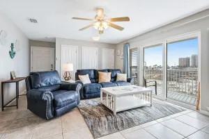 Image of Lovely condo with shared pool, washer\/dryer, high-speed WiFi, and central AC