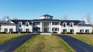 Image of Eagle Isle South Wing on the Sandusky River w\/ short drive to Cedar Point