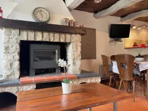 Image of Maison charmante à La Roche-sur-le-Buis avec piscine partagée