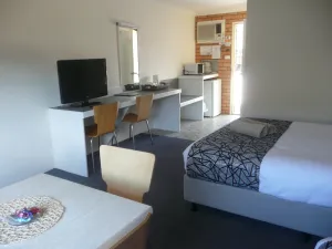 Image of PET Friendly Standard Queen Bed room with Mineral Pool