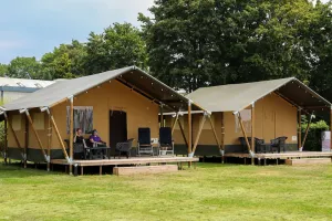 Image of Glamping tent with bathroom in Lathum