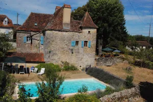 Image of Stunning, family-friendly farmhouse; large garden, safe private pool