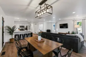 Image of Lancaster Abode-5 mins to RT30, indoor fireplace