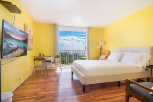 Image of Relaxing Ocean View Boutique Condo - 20F