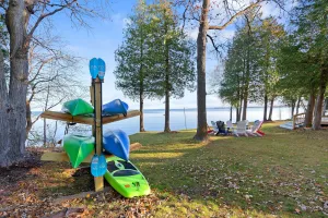 Image of Private and Family-friendly Waterfront Cottage