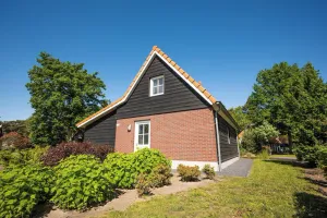 Image of Luxury bungalow with dishwasher and box spring beds