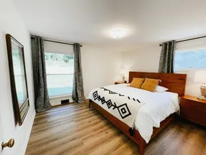 Image of 2 Br home with Hot-Tub! Quiet, dead end street