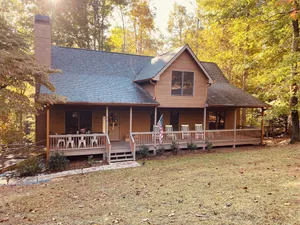 Image of 3 miles to downtown! Renovated Luxury Cabin - wine cellar, firepit, theater room