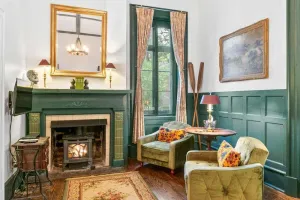 Image of Rose Room of the Blake House romantic couples getaway near Asheville w\/free Biltmore pass