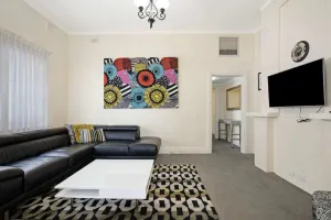 Image of Park View 'Elysian' WIFI + Netflix