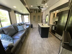 Image of 2022 5th Wheel RV, 2BD, Sleeps 6, Kootenai River Views\/Access, Picnic Table