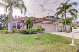 Image of Lovely Getaway in Danforth Lakes with Private Pool and Tree-Lined Lanai