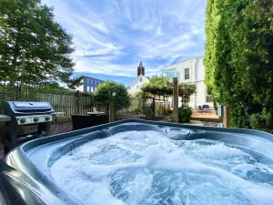 Image of Unique & Historic w\/ Hot Tub, Firepit Next To Hershey