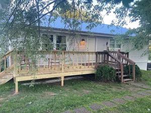 Image of Pets, Families & Hunters Welcome