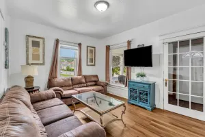 Image of 2nd Base Apt 1 All Star Baseball Rentals