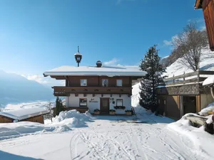 Image of Beautiful apartment for 6 people with WIFI, TV, balcony and parking