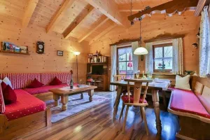 Image of Ferienwohnung in Holzblockbauweise, 1-4 Personen, 59 qm, Dusche\/WC, Terrasse, Balkon, TV, W-LAN, 2 Schlafzimmer, Süd-Ost-Lag