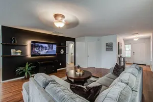 Image of Modern 4BR Retreat with Yard & Air Hockey Table
