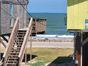 Image of Second-Row Surfside Beach House Newly Renovated!