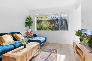 Image of Charming 1-Bed Unit with Striking Decor