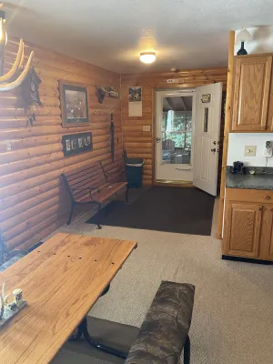 Image of Peaceful Cabin located in beautiful Des Moines River valley