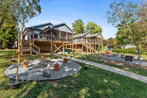 Image of 2 Stunning Lakefront Homes: Docks\/Fire Pits\/Kayaks