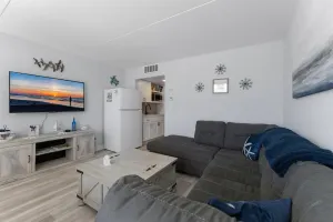 Image of 2200 Atlantic Ave, Unit 105