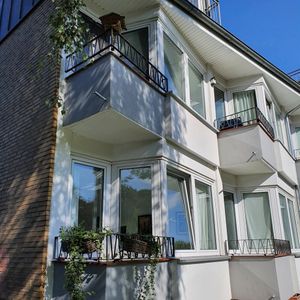 Image of Comfortable 2-room apartment near the subway in a quiet location