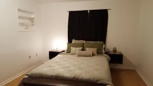 Image of One Bedroom One bath in town