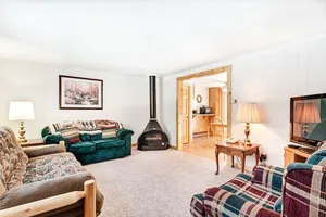 Image of Lovely condo w\/ a lake access plus shared tennis & basketball courts