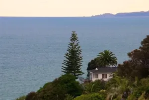 Image of Hilltop Views - Bluff Hill Holiday Home