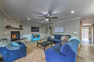 Image of Mtn Escape w\/ Deck & Views - Near Race Track!