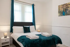 Image of Stay Comfortable-City Centre Location- Sleeps up to 9