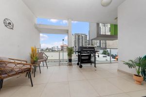 Image of Stylish 3 BR Apartment in The Heart of Darwin CBD with Pool