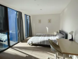 Image of Modern Apartment with Free Parking - 3 minutes to Canberra CBD